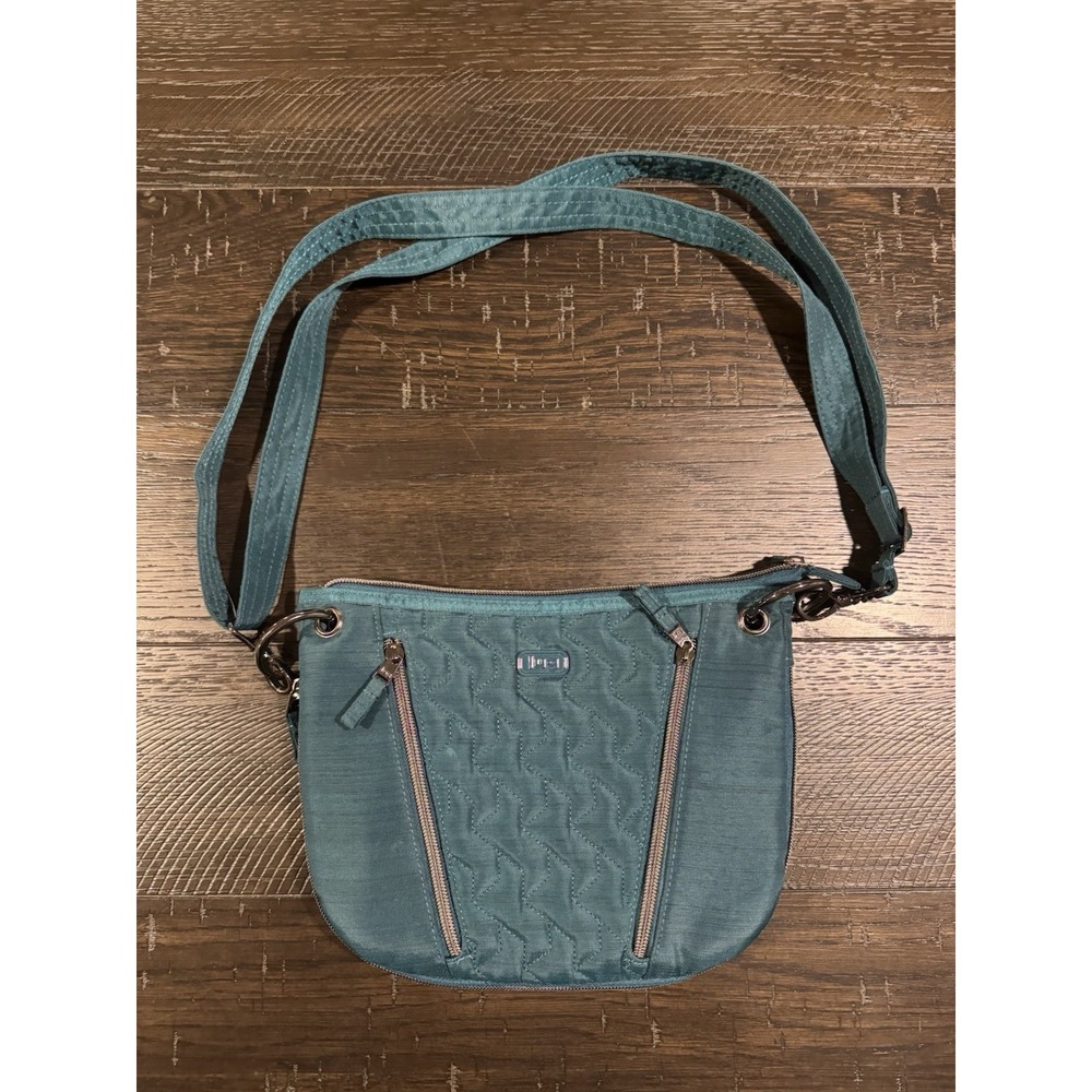 LUG SWIVEL Convertible Crossbody Handbag Green Adjustable Straps RFID